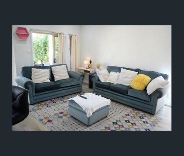 "FULLY FURNISHED - Stylish & Modern Living in Prime Prospect Locati... - Photo 4