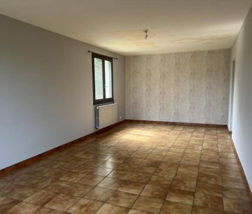 Location appartement t3 88 m² à Villefranche-de-Rouergue (12200) - Photo 2