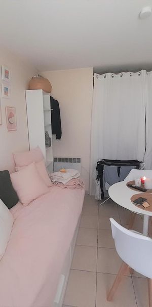 Location Appartement 1 pièce 14m² AIX EN PROVENCE 90ème - Photo 1