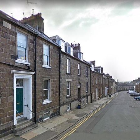 1 bedroom in a flat share to rent - Photo 4