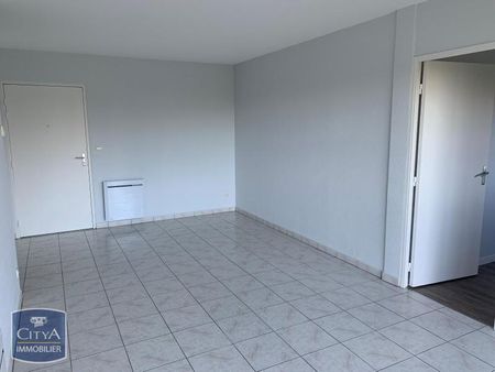 Location Appartement 3 pièces 56m² NIORT 79000 - Photo 2