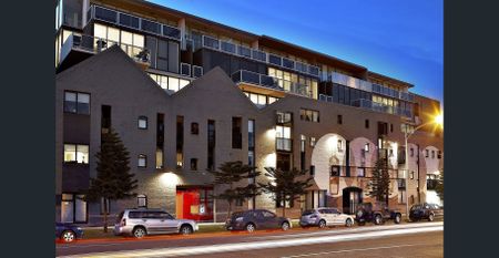 SPACIOUS ONE-BEDROOM APARTMENT IN THE RENOWNED I.D. COMPLEX - Photo 3