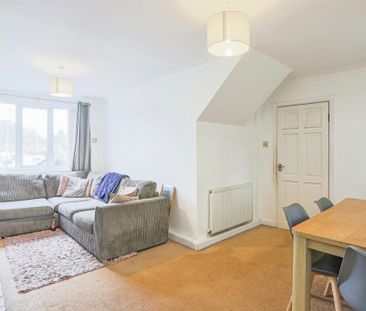 3 bedroom semi-detached house to rent - Photo 3