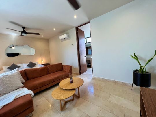 TEMOZÓN: VANGUARDISTA TOWNHOUSE AMUEBLADO CON JACUZZI - Photo 1
