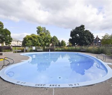 For Lease - 260 Brittany Drive Unit# 200, Manor Park - Cardinal Gle... - Photo 3