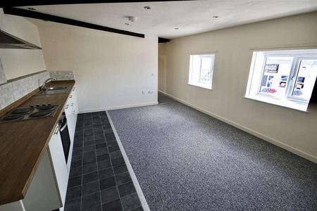 Hobley Drive, Swindon, SN3 - Photo 2