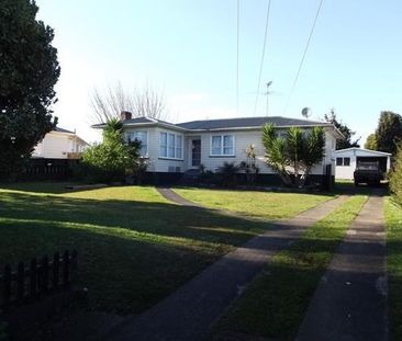 MANUREWA - Puriri Road - Photo 5