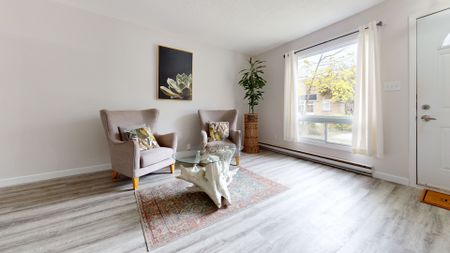 For Lease - 610 George Street Unit# 5, Peterborough, Ontario - Photo 4