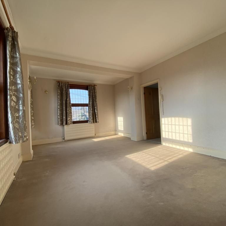 4 bedroom detached house to rent - Photo 1
