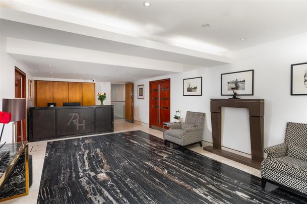ROLAND GARDENS, SW7, London - Photo 1