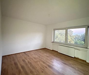 Frisch sanierte 2,5 Zimmer-Wohnung mit Balkon in Essen-Borbeck - Photo 3