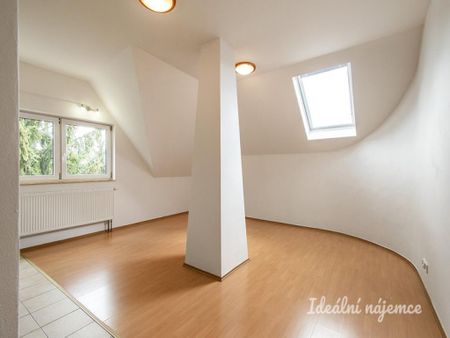 Pronájem bytu 2+kk 53 m2 - Fotografie 4