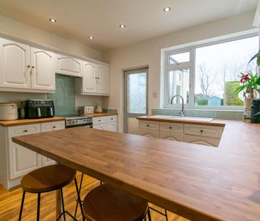 2 bedroom semi-detached house to rent - Photo 4