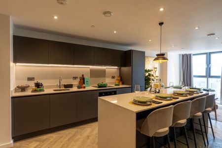 3 bedroom flat to rent - Photo 4