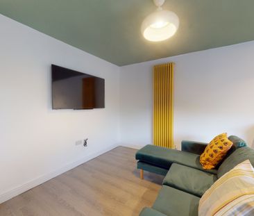 65 Forest Road Flat 2 - Photo 4