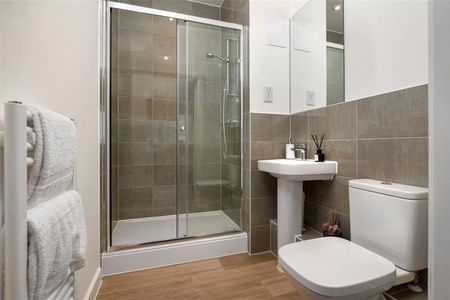 Walton Court, Station Avenue, Walton-On-Thames, KT12 - Photo 3