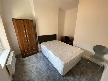 5 bedroom house to rent - Photo 3