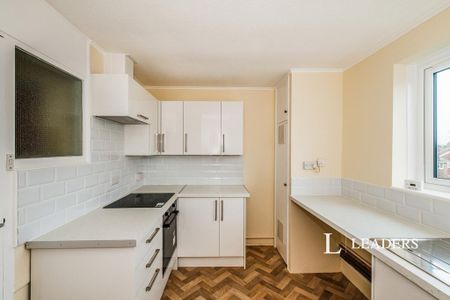 2 bedroom flat to rent - Photo 5