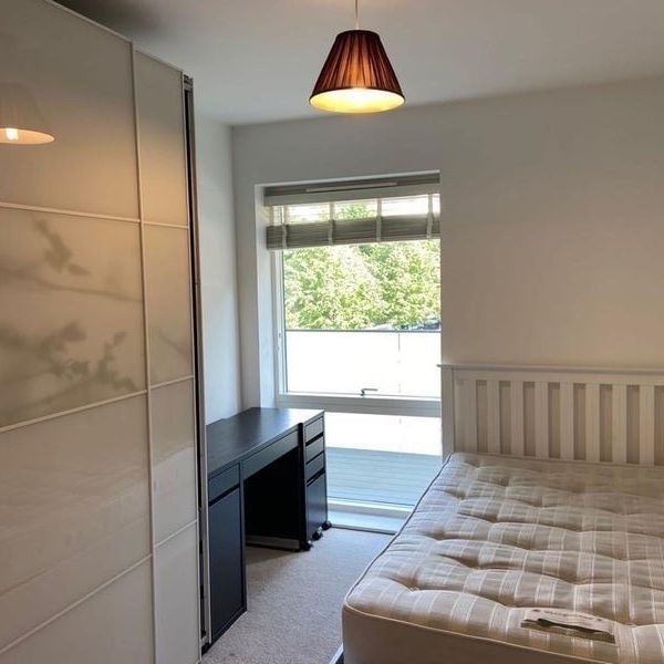 Room in a Shared Flat, Dan Court, NW10 - Photo 1