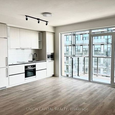 BRAND NEW LUXURIOUS 2 BEDS CONDO SOUTH EXPOUSURE - Photo 1