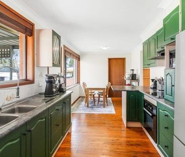 Ideal 4 Bedroom family residence with home office / retreat ! - Photo 5