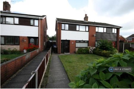 3 bedroom semi-detached house to rent - Photo 5