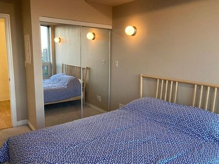 For Lease - 30 Herons Hill Way, Toronto, Ontario - Photo 4