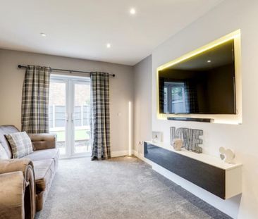 4 Bed Detached House, Bedford Grove, NG6 - Photo 1