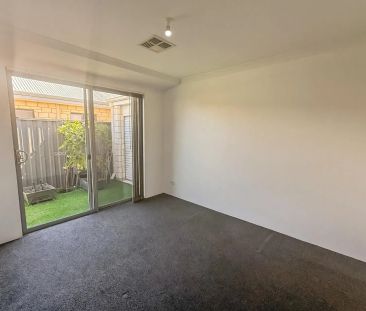 Exceptional Family Living at 9 Lockhart Street, Coodanup - Photo 6