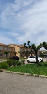 Location Appartement 3 pièces 71m² PONT ST ESPRIT 30130 - Photo 3