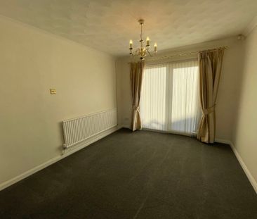 King George Court, Swansea, SA2 - Photo 4