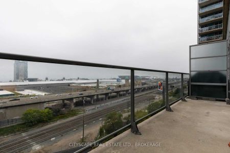 For Lease - 55 East Liberty Street Unit# 910, Toronto, Ontario - Photo 4