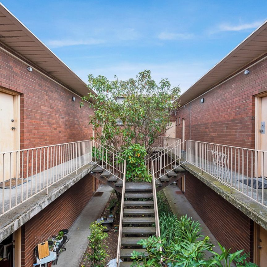 9 Findon Street, HAWTHORN VIC 3122 - Photo 1