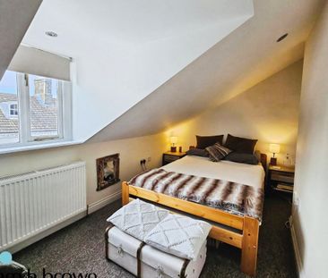 Victoria Street - Photo 3