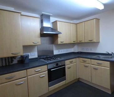 Beeston Court, Laindon, Basildon, SS15 - Photo 1