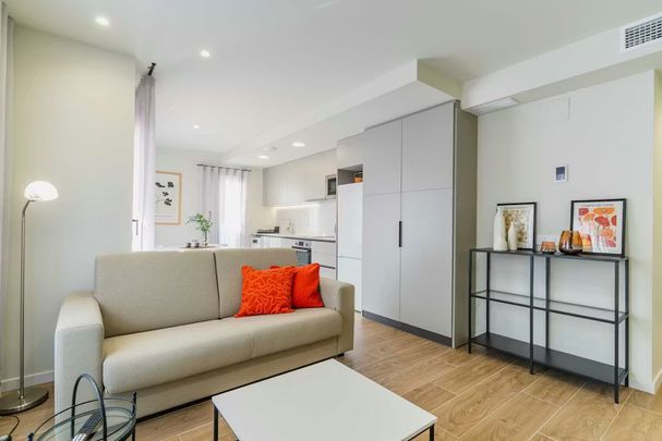 Carrer del Mestre Valls, Valencia, Valencian Community 46022 - Foto 1