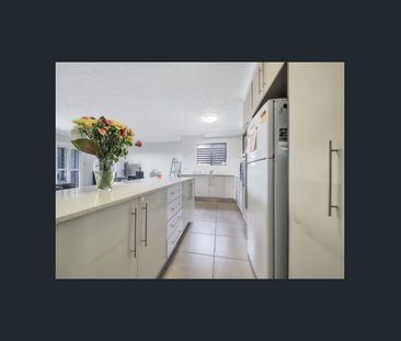 Spacious 3 bedroom unit in Coorparoo! - Photo 6