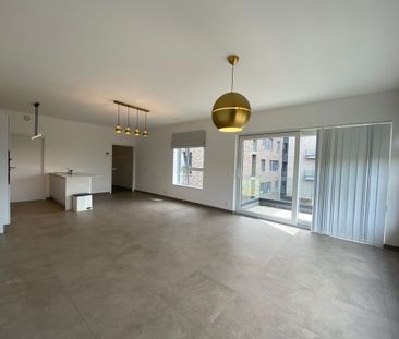 Appartement te huur in Marche-en-Famenne voor € 950 met 2 slaapkamers - Photo 2