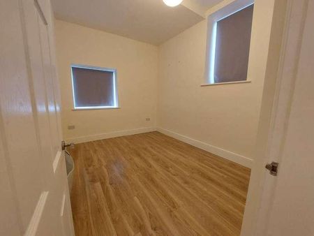 Westminster Place, Crewe, CW2 - Photo 3