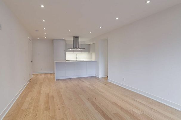 3421 Rue Drummond - Photo 1