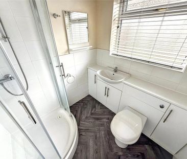 2 bedroom bungalow to rent - Photo 3