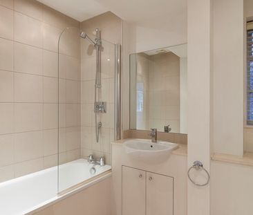 Fulham Road, South Kensington, SW3 6SH, London - Photo 6