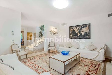 Villa unifamiliare via Firenze, Vittoria Apuana, Forte dei Marmi - Photo 2