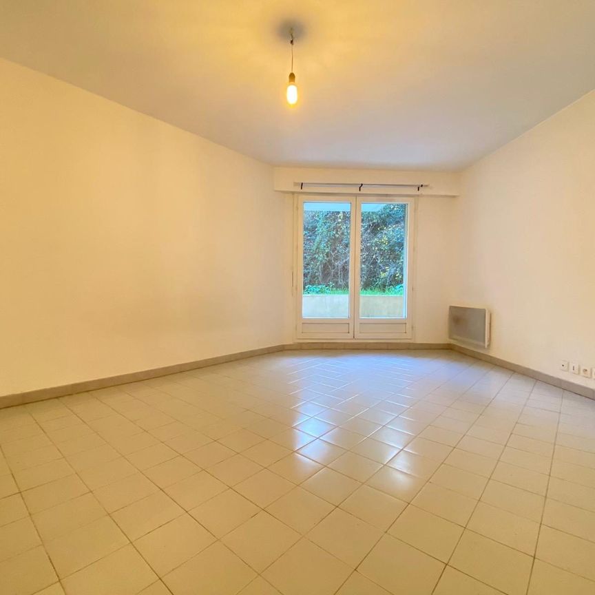 Père Soulas - Studio - 22,31m² - Photo 1