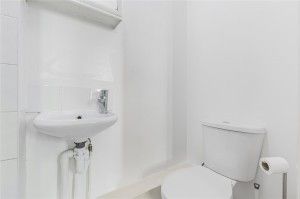 Coldharbour Lane, London, SW9 - Photo 2