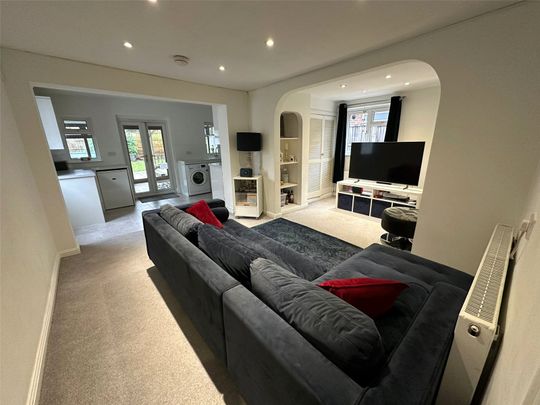 Connaught Road, Fleet, Hampshire, GU51 - Photo 1