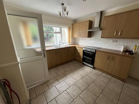 3 bedroom house to rent - Photo 2