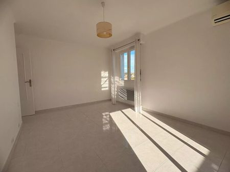 3 pièces vide 57 m² - Garage fermé - Photo 2