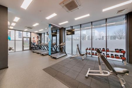 1 Bed Flat, Horizons Tower, E14 - Photo 4