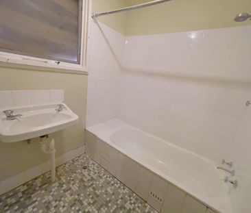 Good Sized Family Home - Photo 6